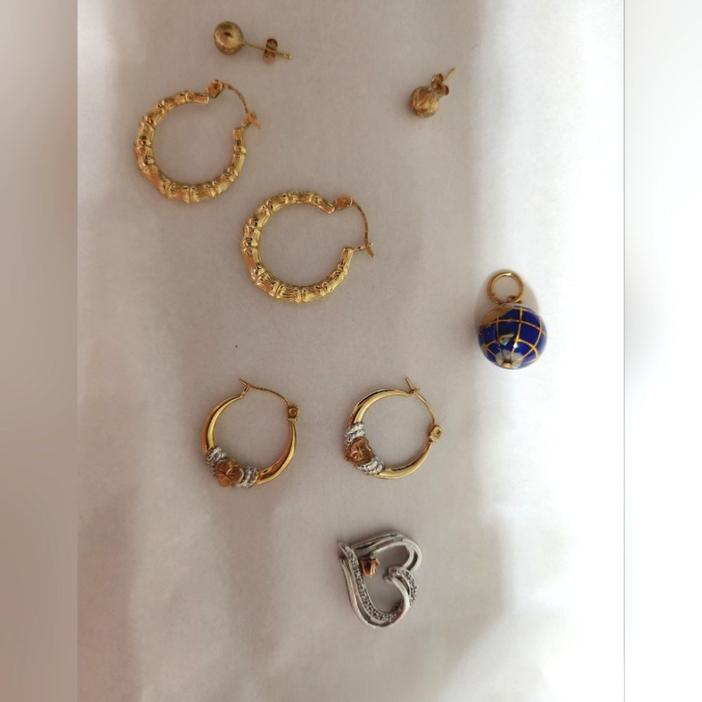 Genuine Gold Earrings and Pendants. For Sale Individually. - Picture 2 of 7